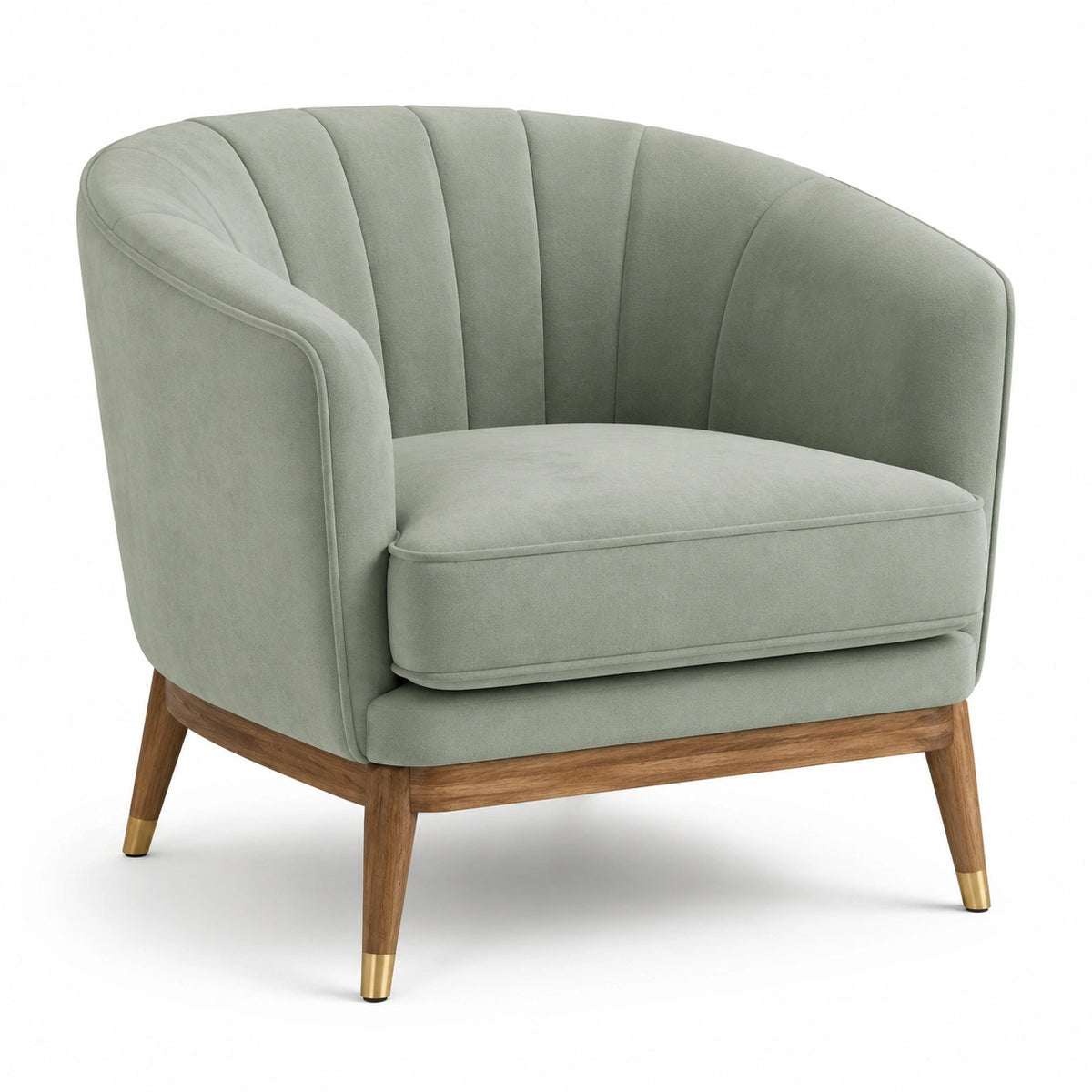 Butaca de terciopelo verde con patas de madera y detalles de latón